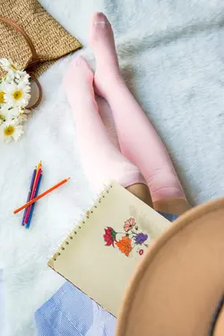 جوراب بالا زانو ساده با رنگهای پاستلی