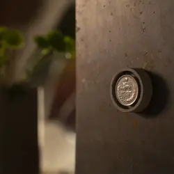 مگنت بتنی سکه قدیمی