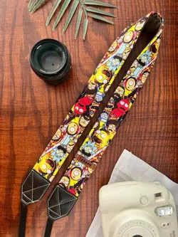 بند دوربین ترنگ طرح rick & morty