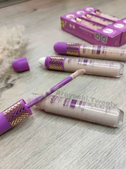 کانسیلر آرت اسکین پد دار