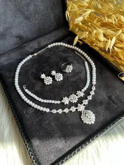 ست مرواریدی