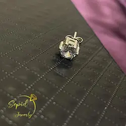 گوشواره نقره میخی تک نگین 6 چنگ