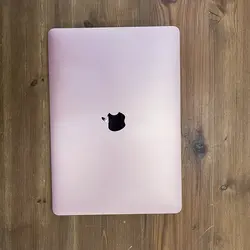 مک بوک ایر 13 اینچ M1 رنگ رزگلد با ظرفیت 256GB رم 8GB دسته دوم باتری 6 سایکل