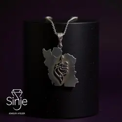 آویز گردنبند نقره نقشه ایران با شعر صدا کن مرا