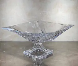 سرویس پذیرایی کریستال کوادرون