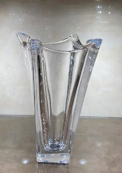 سرویس پذیرایی کریستال کوادرون