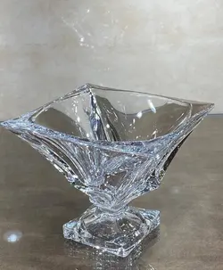 سرویس پذیرایی کریستال کوادرون