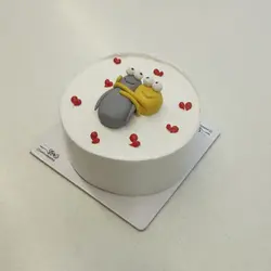 کیک دو نفره کد  V4