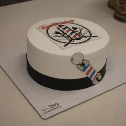 کیک آرایشگر