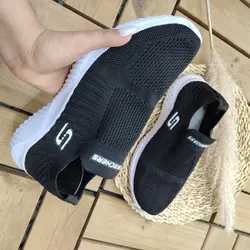 کفش کتونی اسپرت مردانه پسرانه مدل اسکیچرز  نرم و با کیفیت  رنگ مشکی مشکی زیره سفید با ارسال رایگان 3198