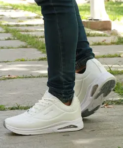 اسپرت مردانه   جدید مدل اسکیچرز  فوق العاده نرم و راحت سفید با ارسال رایگان