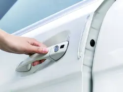 محافظ درب خودرو بیسوس مدل Airbag Bumper Strip CRFZT-A02
