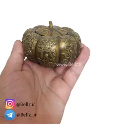 قندان برنزی نقش برجسته