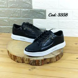 ارسال رایگان کفش اسپرت ونس  مردانه فوق العاده شیک و راحت  مدل ستاره خوش رنگ مشکی  3358