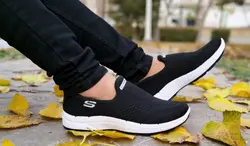 کفش اسپرت مخصوص پیاده روی مردانه فوق العاده شیک و راحت  مدل اسچیکرز رنگ مشکی