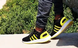 کفش اسپرت مردانه ادیداس فوق العاده شیک و راحت زیره طبی درجه یک مشکی زرد