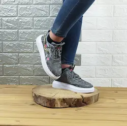 خرید کفش شیک کتونی اسپرت زنانه دخترانه زنانه مدل قلبی زنجیری زیره پیو راحت طوسی تیره بنفش