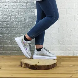 خرید تکی  کفش شیک کتونی اسپرت زنانه دخترانه زنانه مدل قلبی زنجیری زیره پیو راحت طوسی تیره