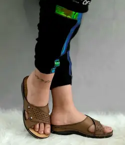 حراج ویژه این هفته دمپایی صندل زنانه دخترانه  طبی دور دوخت هرمی  کرمی قهوه ایی