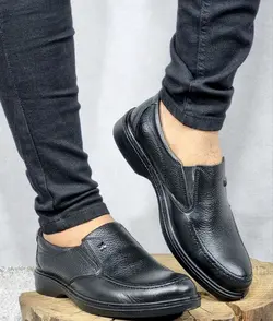 اومدیم با یه مدل ونس جذاب مردانه دیگه تو 4  رنگ جذاب کفش اسپرت مردانه  مدل FA_3 یه کار شیک مشکی زیر سفید ارسال رایگان کد3518