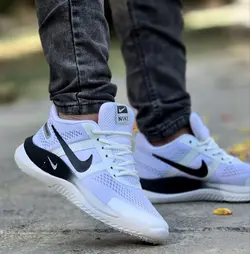 فروش ویژه کفش نیم بوت ساقدار  مردانه پسرانه مدل برشکا  سفید مشکی نرم و راحت  با ارسال رایگان