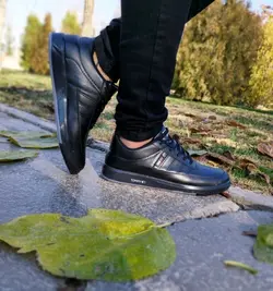 کفش کتونی اسپرت مدل تامی مردانه شیک و با دوام  مشکی تمام  با ارسال رایگان  3385