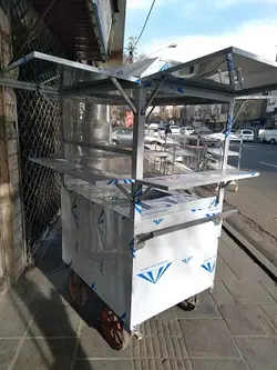 فر مونتاژ به روی گاری