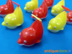 مداد تراش قدیمی مخزن دار (طرح دلفین)