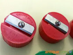 مداد تراش قدیمی (طرح زرافه نشان)