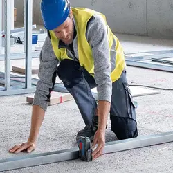 تراز لیزری بوش 5 نقطه مدل gpl 5 g