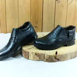 خرید تکی از تولیدی کفش چرم طبیعی مجلسی اداری  مردانه تزریق مستقیم  سگکی مشکی 2314