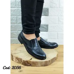 کفش چرم طبیعی مجلسی اداری  مردانه زیره طبی تزریق مستقیم  شیک  و زیبا هشترک مشکی  2056   با ارسال رایگان