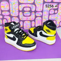 کفش  نیم بوت بچگانه پسرانه مدل نایک جردن با رنگبندی جذاب و عالی مشکی زرد با ارسال رایگان