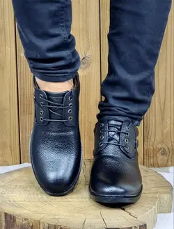 کفش اداری مجلسی مردانه چرم طبیعی تبریزبا کیفیت و پرطرفدار بندی سگکی مشکی با ارسال رایگان