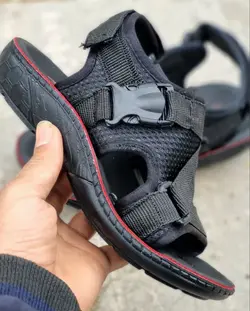 حراج شگفت انگیز  صندل پسرانه خوش پا و جذاب مشکی  با ارسال رایگان