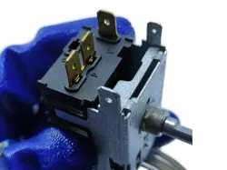 ترموستات یخچالی اکسپرت دو فیش مدل 077B0021