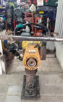 کمپکتور قورباغه ای روبین-روبین ژاپن اصلی مدل ROBIN EC08D استوک