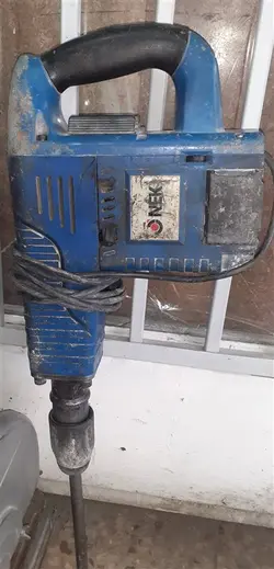 چکش تخریب نک ۱۱ کیلویی مدل nek 1525db استوک