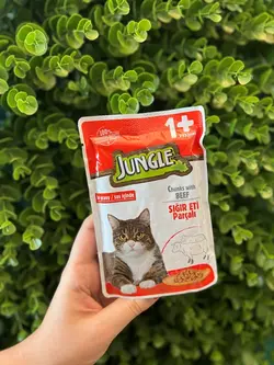 پوچ گربه بالغ گوشت بیف چانکی در سس جانگل ۱۰۰ گرم Jungle chuncks with beef in gravy