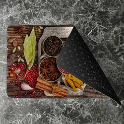 پادری آشپزخانه مدل یک سینی پر از ادویه و گیاه