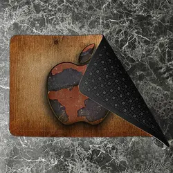 پادری نوجوان مدل آرم اپل فلزی زنگ زده