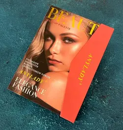 پالت آرایش صورت - فروشگاه اینترنتی رابین لند | قیمت خرید کادو-هدیه-دخترانه-برای همسر-دختر-پسر-ولنتاین-سازمانی