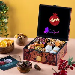 پک هدیه شب یلدا مدل هژیر - فروشگاه اینترنتی رابین لند | قیمت خرید کادو-هدیه-دخترانه-برای همسر-دختر-پسر-ولنتاین-سازمانی