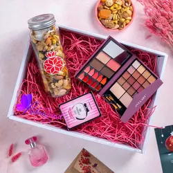 پک هدیه شب یلدا مدل گلرخ - فروشگاه اینترنتی رابین لند | قیمت خرید کادو-هدیه-دخترانه-برای همسر-دختر-پسر-ولنتاین-سازمانی