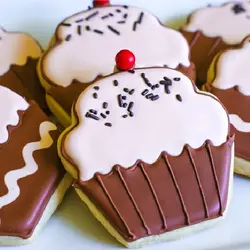 خرید کاتر طرح کاپ کیک با ارسال رایگان و امکان پرداخت در محل - فروشگاه ایران کوک