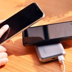 پاوربانک انرجایزر مدل QE10007PQ ظرفیت 10000 میلی آمپر ساعت