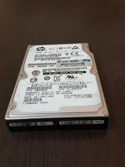 هارد سرور HP server 300-GB 6G 10K  DP ENT SFF SAS SC HDD (# 652564-B21)