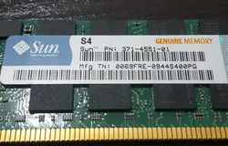 حـافظـه رم DDR2 ســـرور با ظرفیت چهار گیگابایت RAM 4GB 2Rx8 PC2-5300P DDR2-555 SDRAM Memory