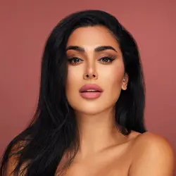 رژ لب هدی بیوتی مدل بامشل فولسایز HUDAE  BEAUTY LIQUID MATTE