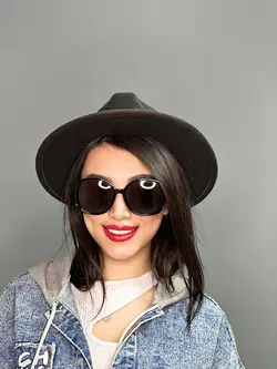 عینک آفتابی خاص زنانه مشکی برند فندی a184